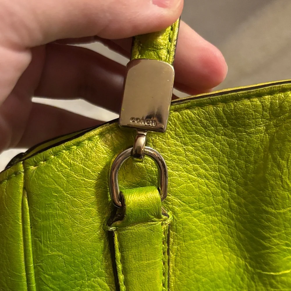 Coach Minetta Metallic Green Leather Shoulder Bag - Picture 7 of 11